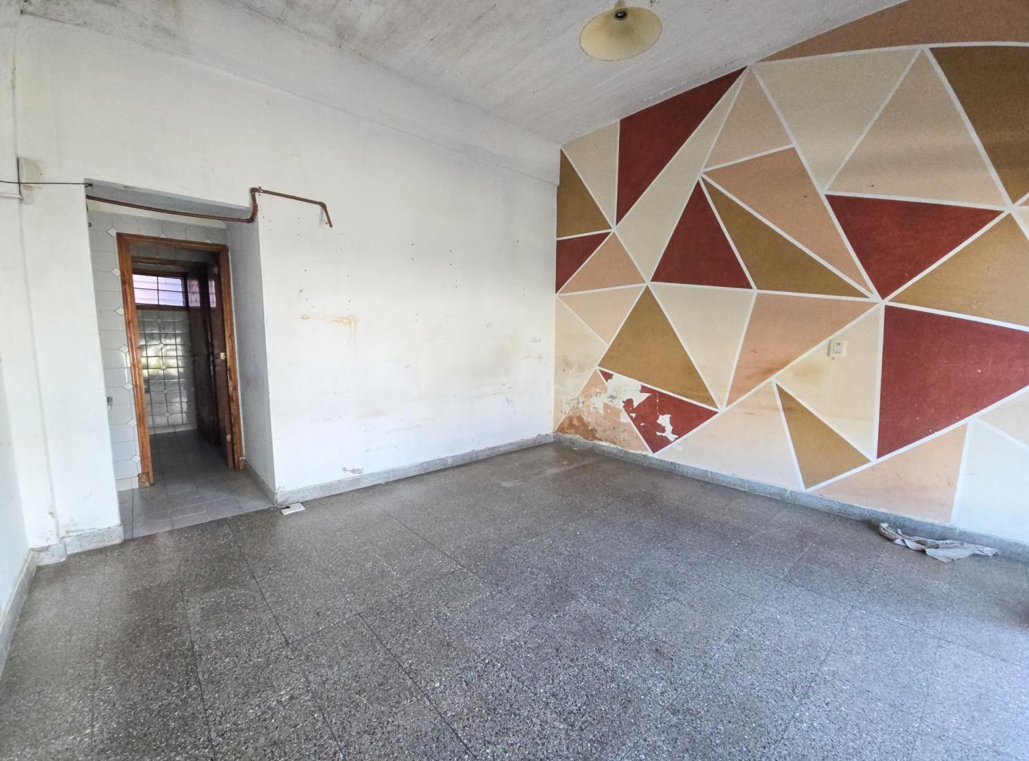 Foto de Local de 20m2 - Ayolas y Av. Polonia, imagen 4