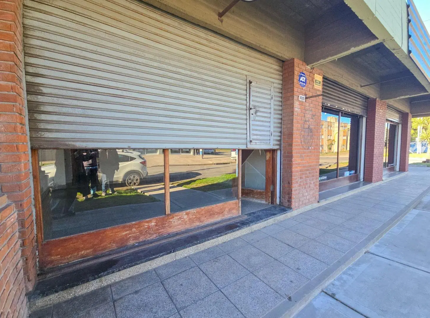 Local de 20m2 - Ayolas y Av. Polonia 1