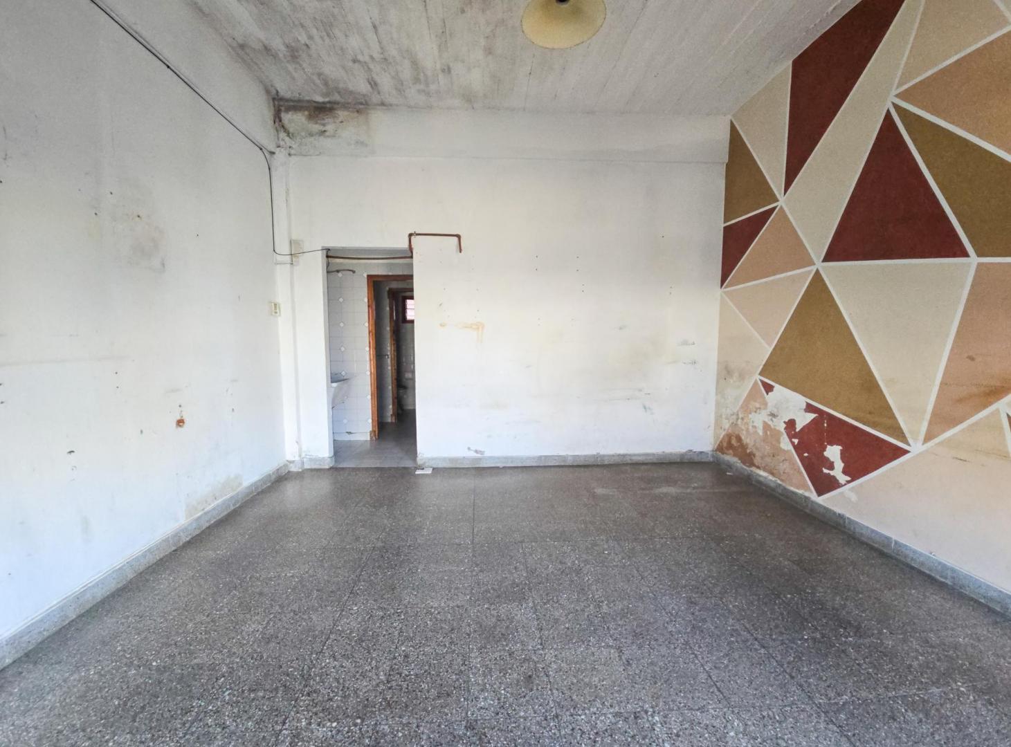 Foto de Local de 20m2 - Ayolas y Av. Polonia, imagen 2