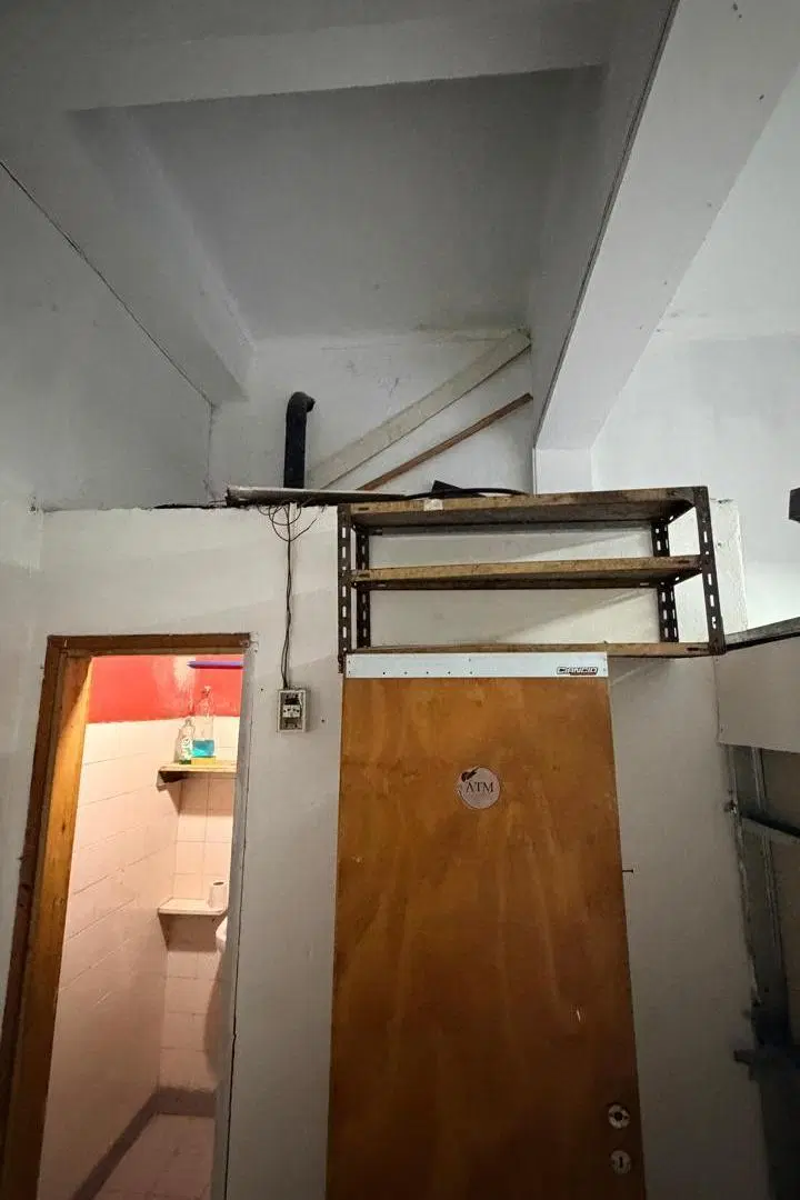 Local 21 m2 - Av. Jacinto Peralta Ramos y San Salvador 7