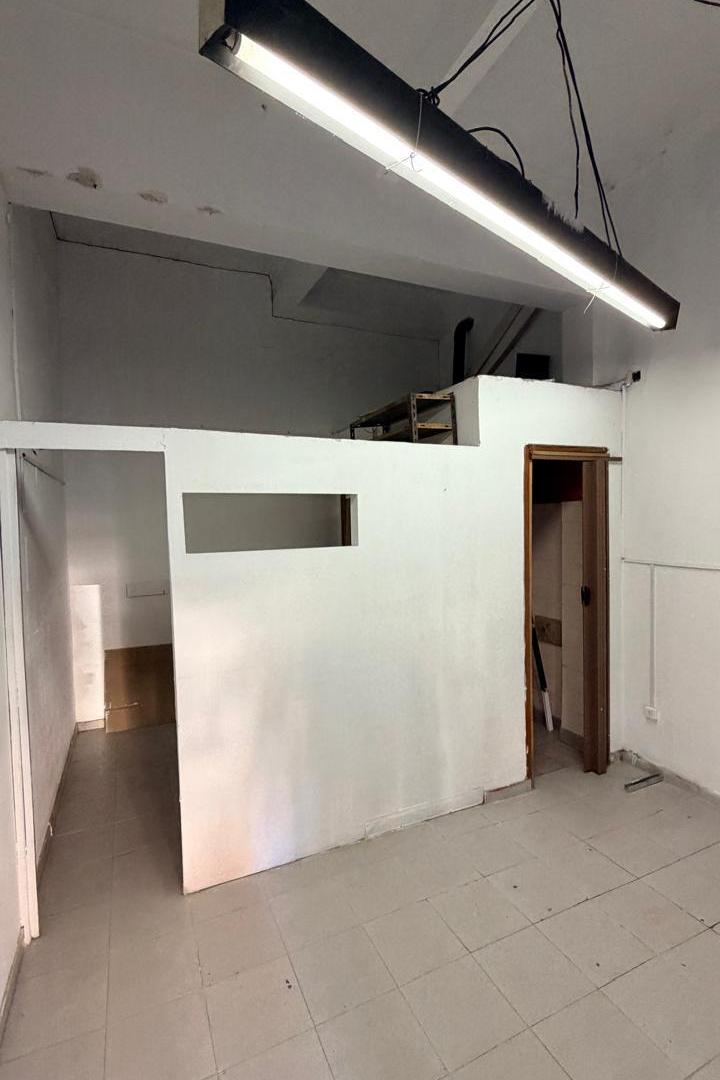 Foto de Local 21 m2 - Av. Jacinto Peralta Ramos y San Salvador, imagen 1