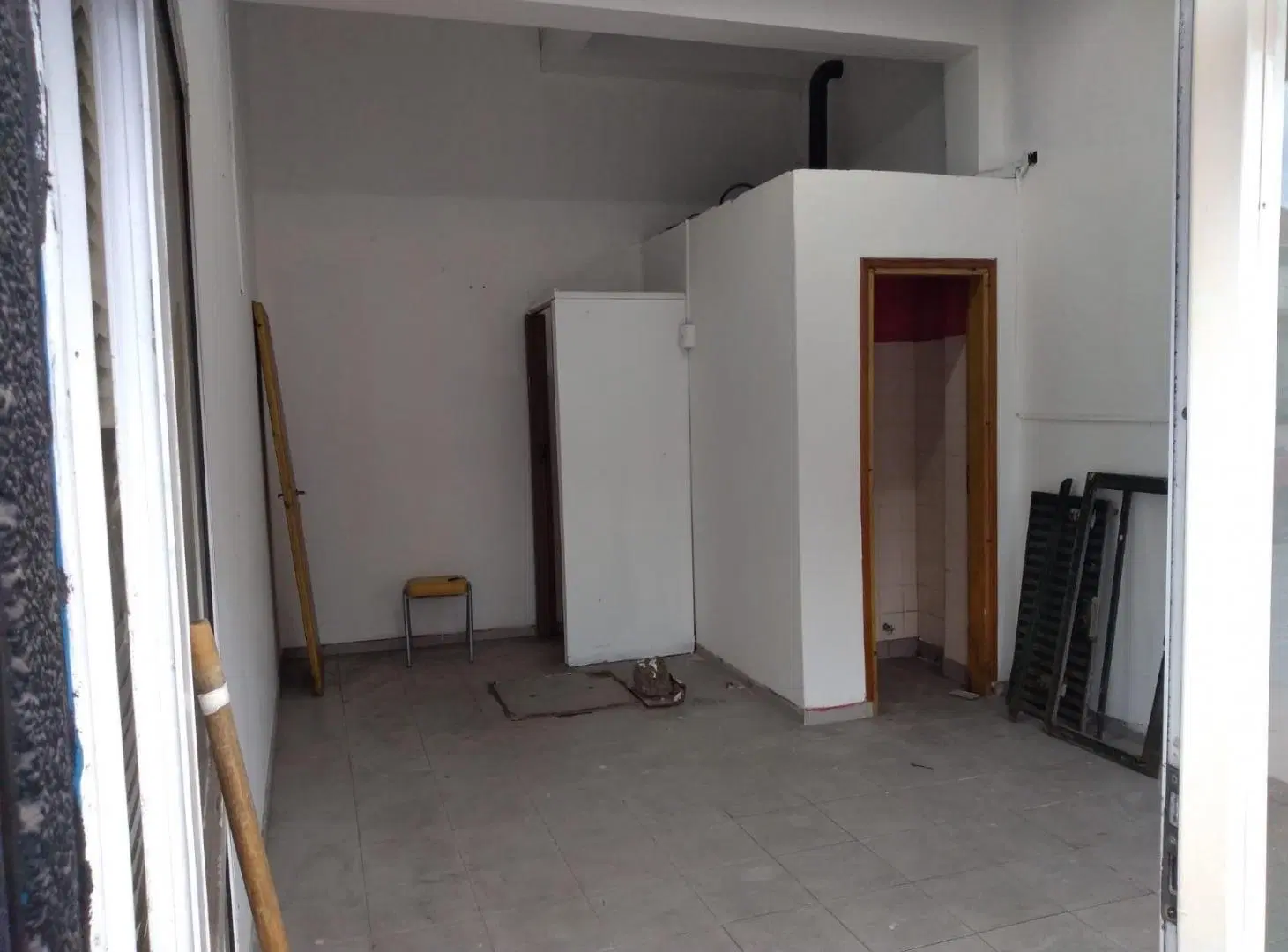 Local 21 m2 - Av. Jacinto Peralta Ramos y San Salvador 5