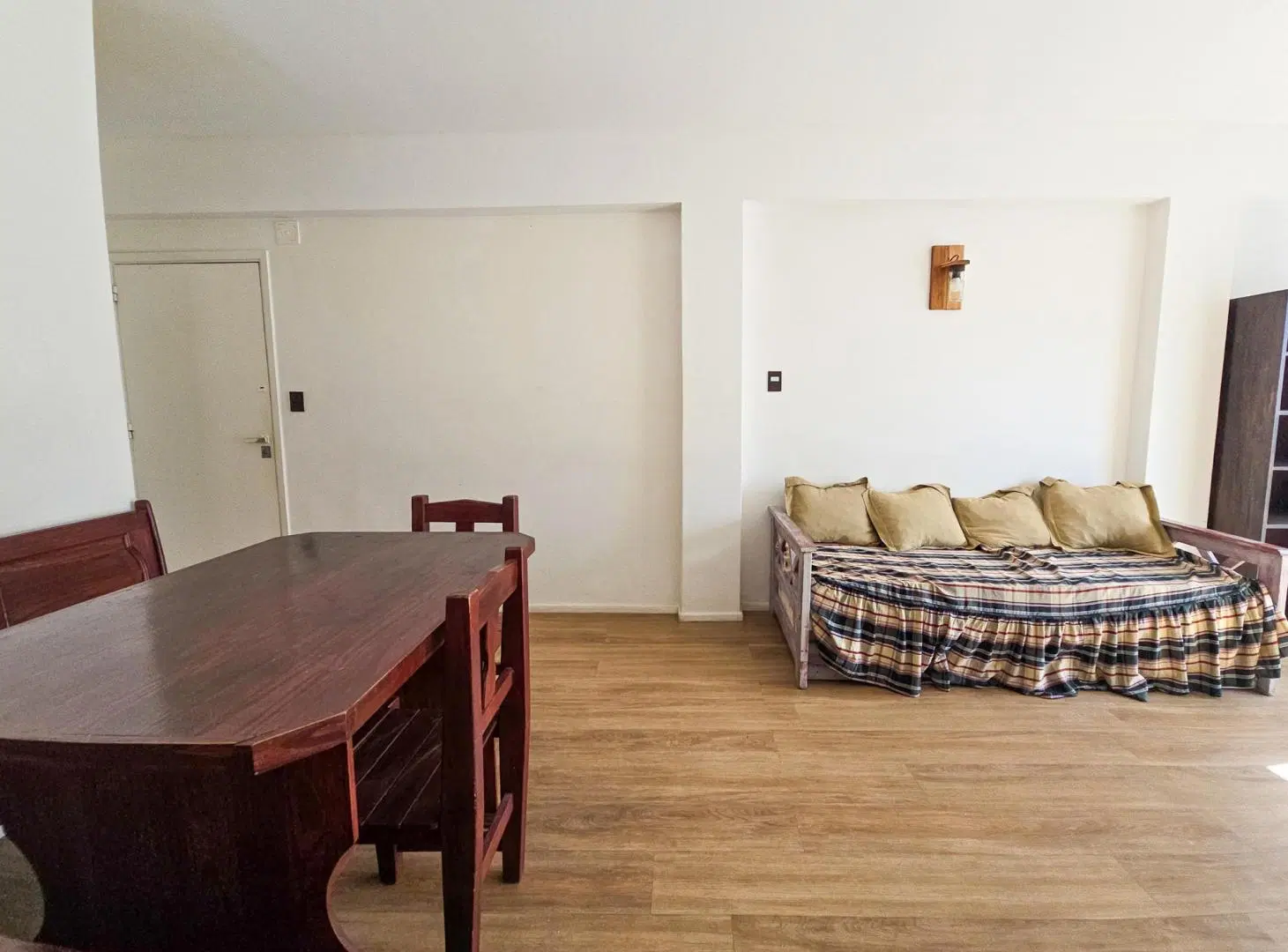 Departamento 3 amb.- Alberti y Sarmiento 8