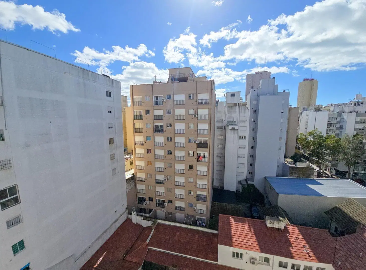 Departamento 3 amb.- Alberti y Sarmiento 3