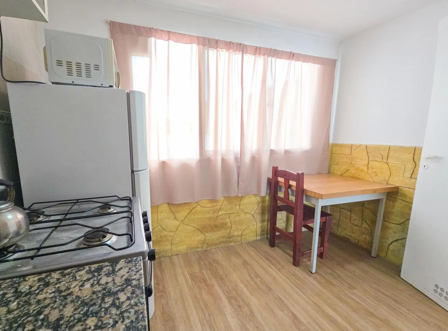 Departamento 3 amb.- Alberti y Sarmiento 4