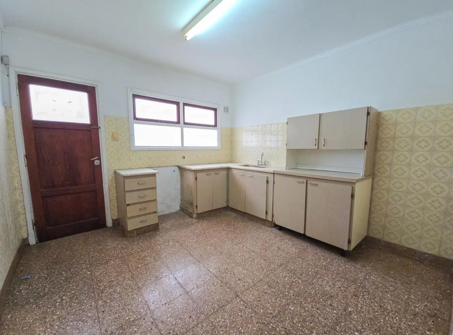 Chalet 3 amb. con garage, patio y quincho - Gaboto y Santa Cecilia 1