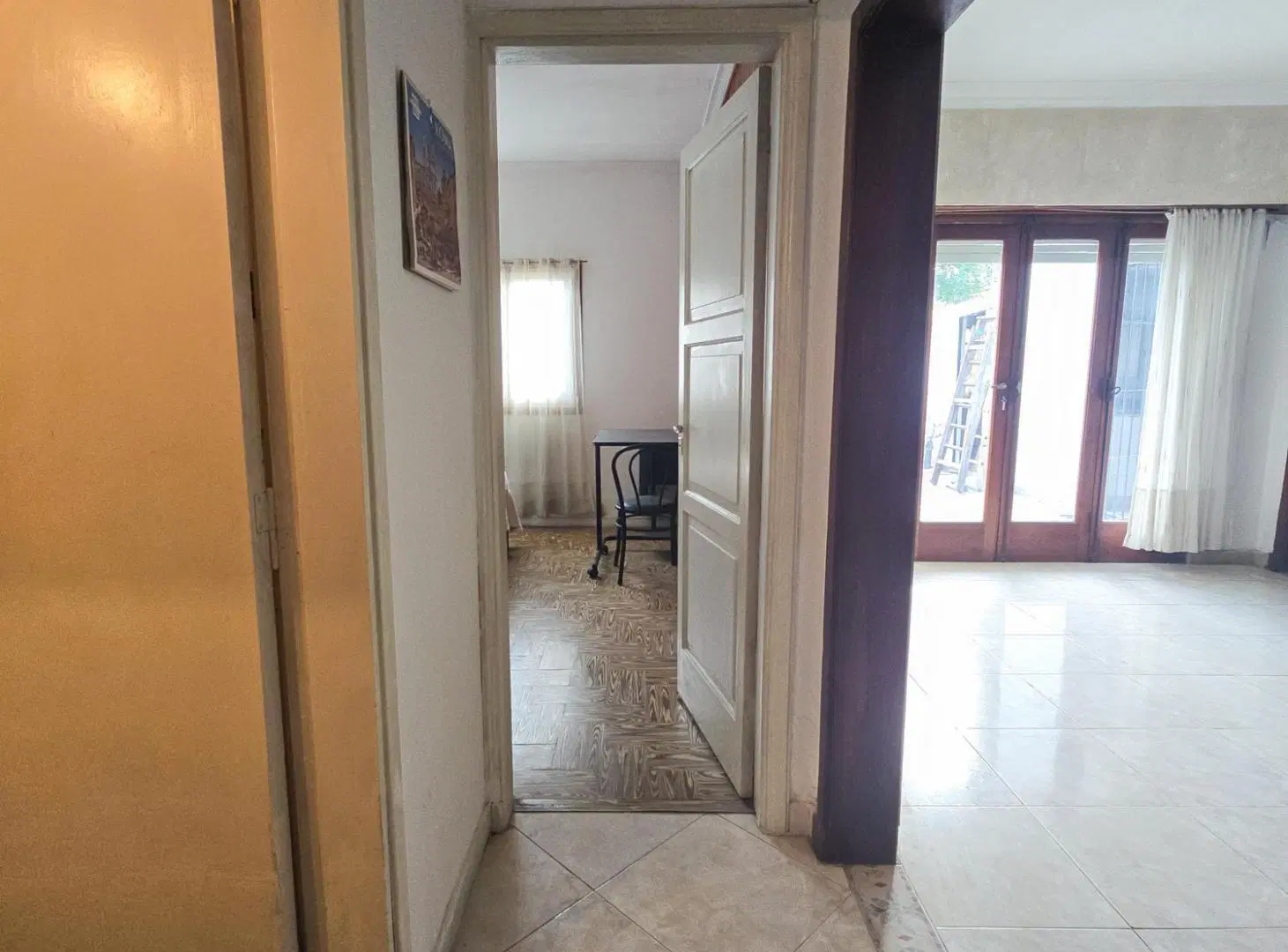 Chalet 3 amb. parque, garage + Depto. 2 amb. - Sarmiento y Pringles 1