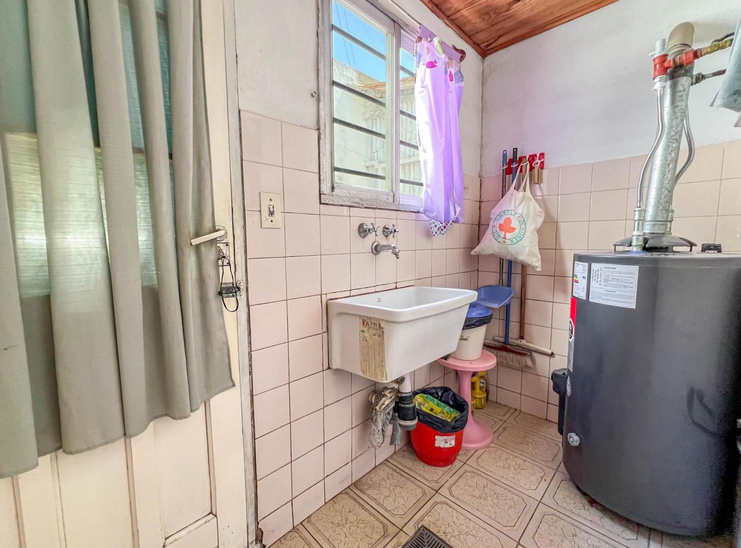 Foto de Casa 4 amb. con parque + Local de 34m2 - Cordoba y Primera Junta, imagen 5