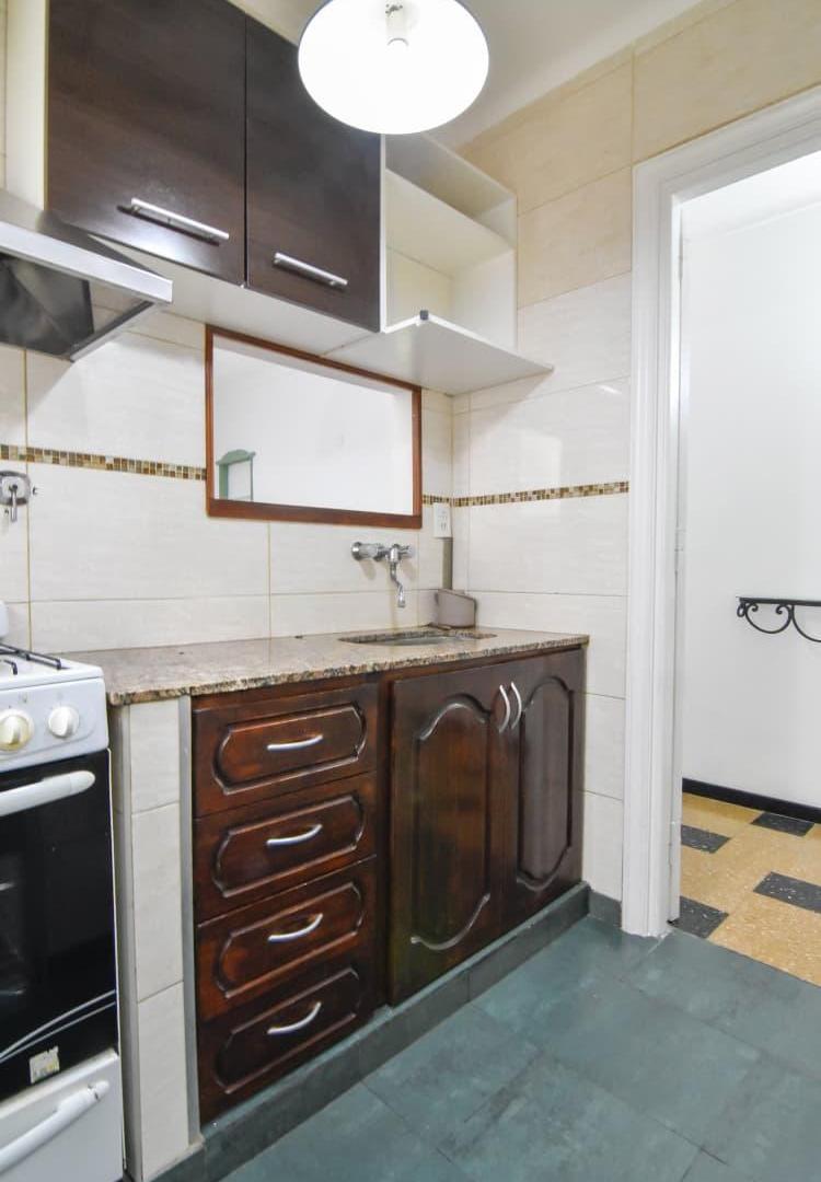 Foto de Departamento 2 ambientes a la calle - Garay y Arenales, imagen 3