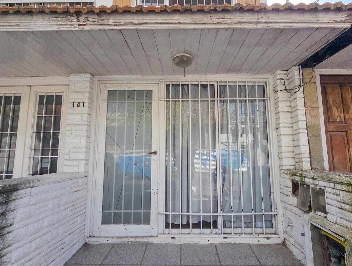 Foto de Dúplex 3 amb. con patio al frente - Apto crédito - Parque Luro, imagen 2