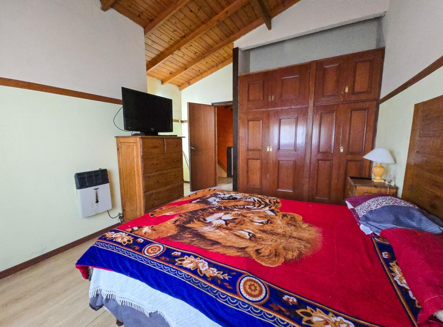 Foto de En block: Casa 4 amb.+ Monoambiente. Ap. crédito- Paraguay y Necochea, imagen 1