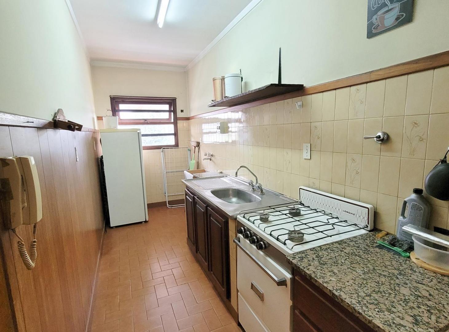 Foto de Monoambiente con balcón al frente- San Juan y Roca, imagen 3