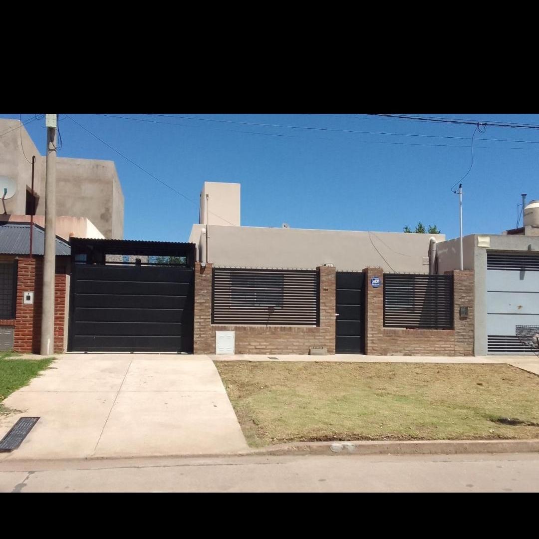 Foto de CASA NUEVA EN VENTA en PÉREZ, imagen 1