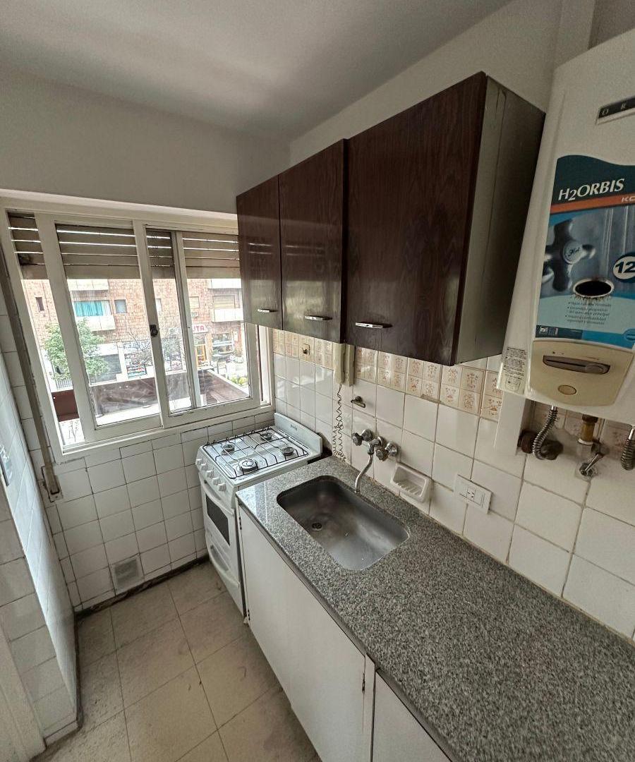 Foto de Departamento 1 Dormitorio C/Balcon | ADM KRIVORUK, imagen 2