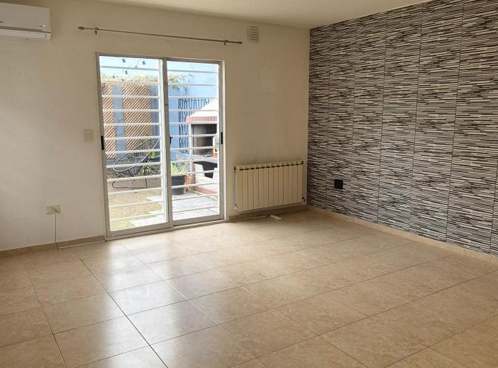 Duplex dos Dormitorios en Complejo cerrado. 3