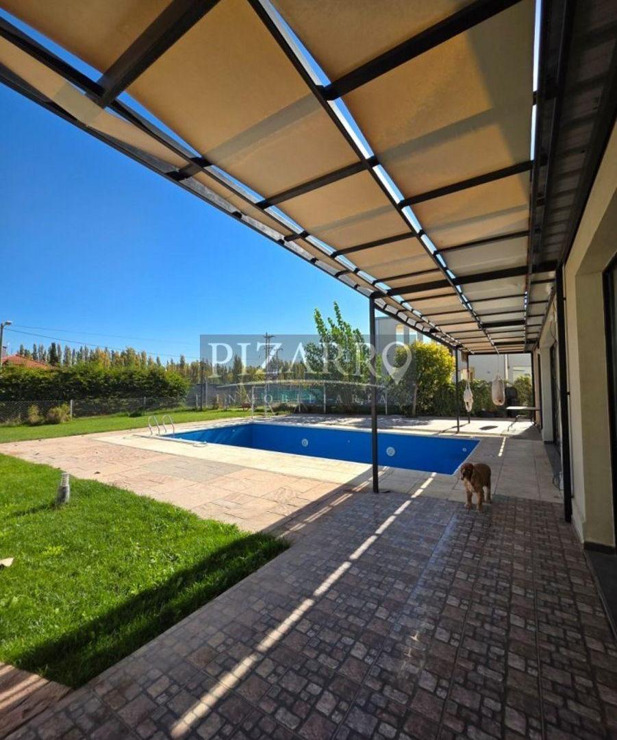 Foto de Venta Casa 4 dorm. Comahue Golf Club Neuquén - APTA CRÉDITO, imagen 3