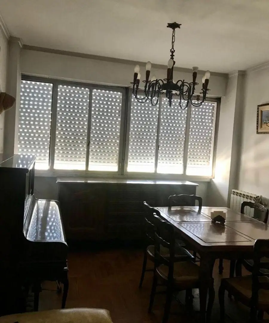 Venta Amplio Departamento 4 Amb. con Dependencia - Calle 7 y 55, La Plata 3