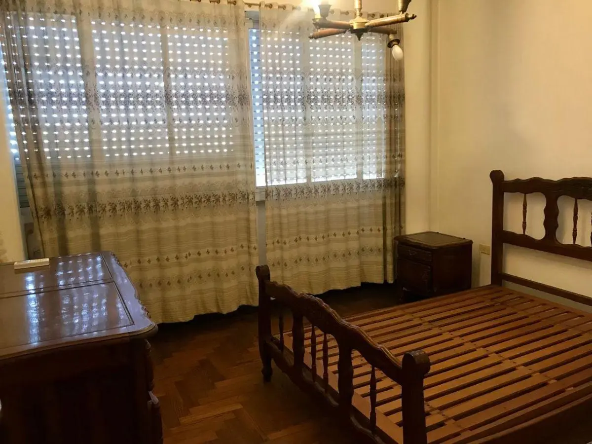 Venta Amplio Departamento 4 Amb. con Dependencia - Calle 7 y 55, La Plata 4