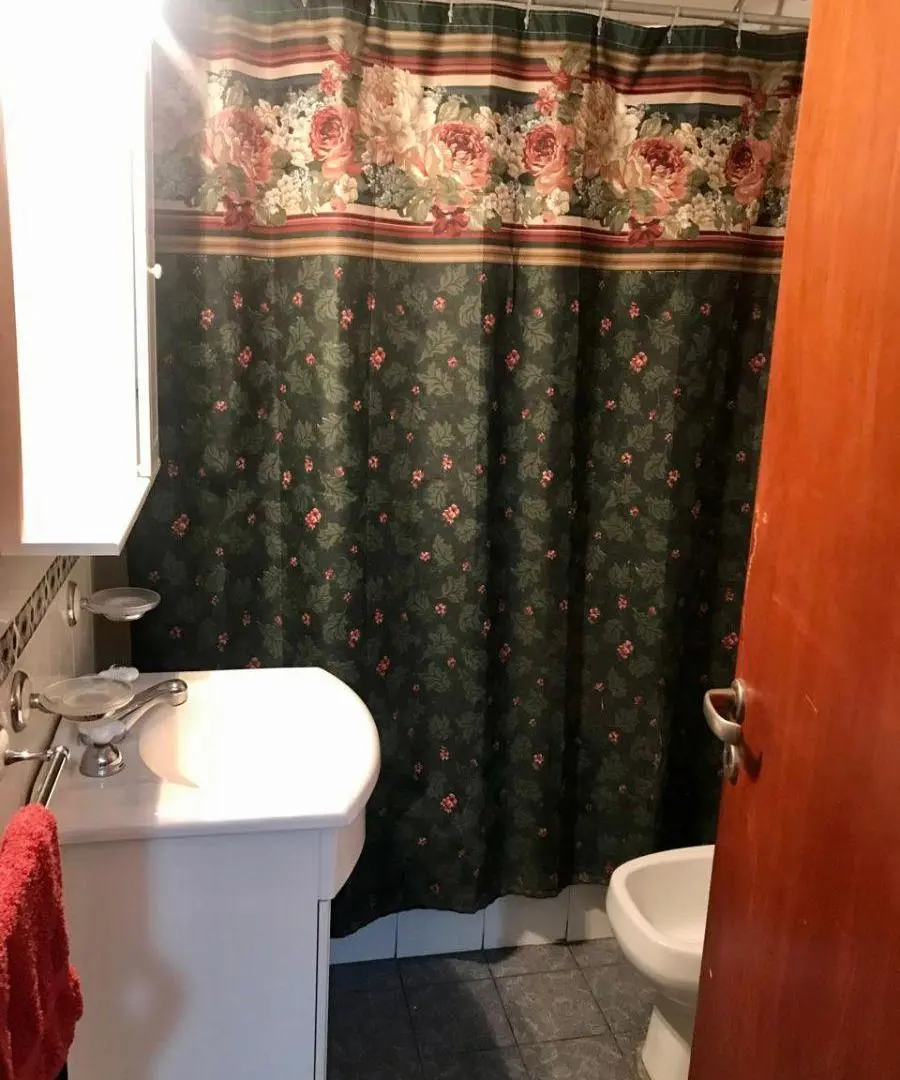 Venta Amplio Departamento 4 Amb. con Dependencia - Calle 7 y 55, La Plata 5