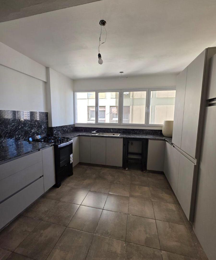 Foto de Departamento de 2 Dormitorios - Av. Argentina 175 - Galería Jardín, imagen 2