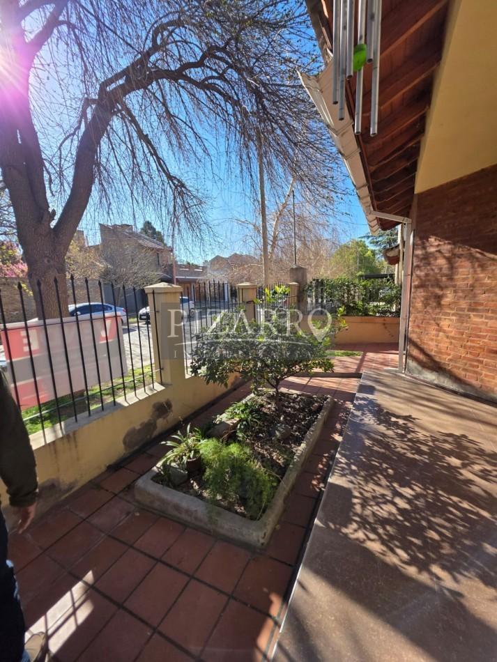 Foto de Venta Casa 4 Dormitorios - Cipolletti (B° Belgrano/Prieto) APTA CREDITO, imagen 1