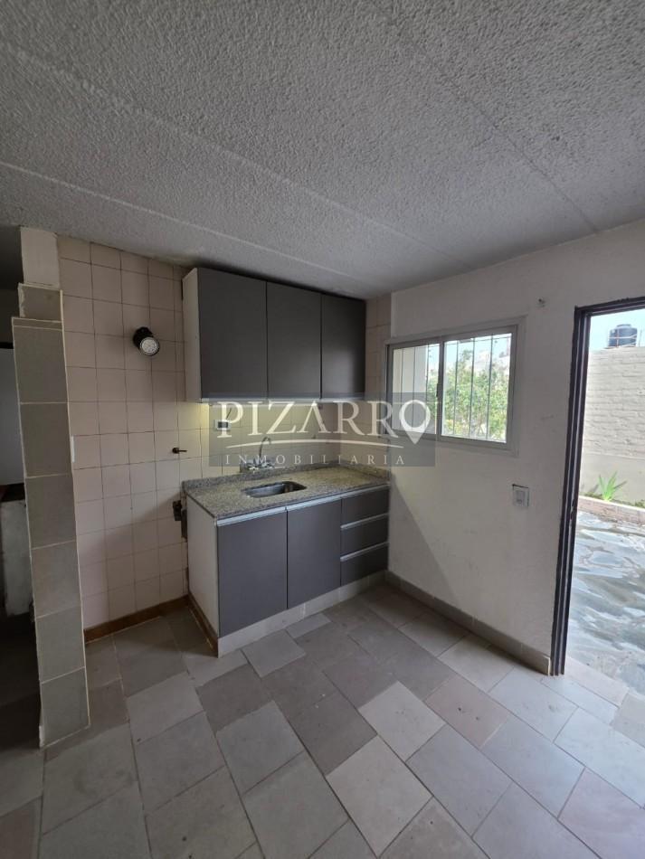 Foto de Casa tres dormitorios, Barrio Cumelen., imagen 2