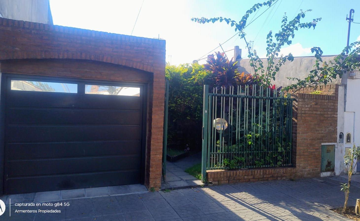 Foto de CASA EN VENTA – AMPLIA, FUNCIONAL Y CON EXCELENTES ESPACIOS EXTERIORES, imagen 1
