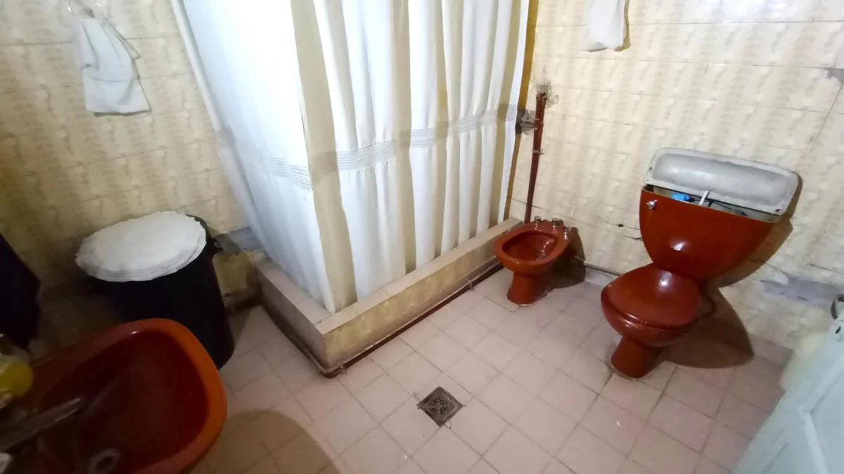 Casona en Venta Parquizado + Piscina 4