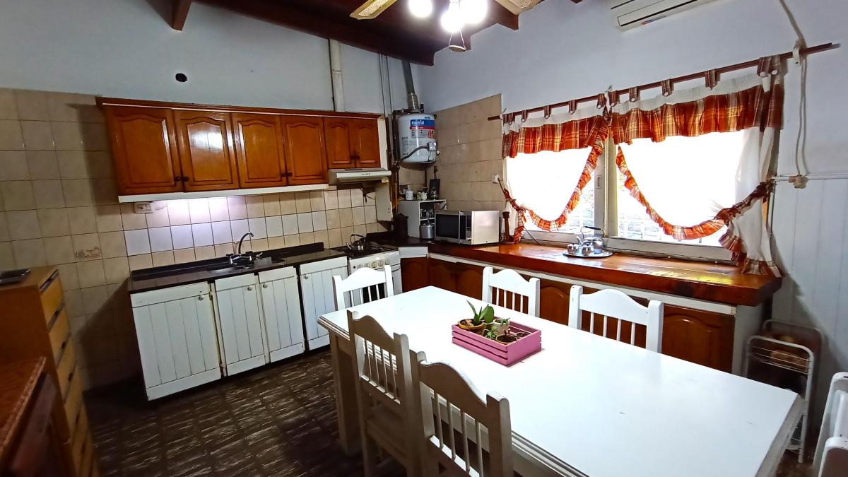 Casona en Venta Parquizado + Piscina 2