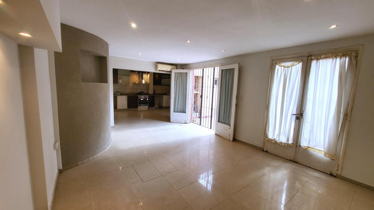 Vendo Casa en Plena Av San Martín 3