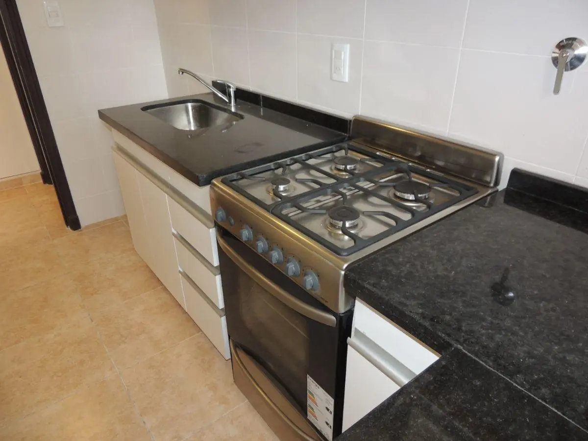 Departamento en alquiler c/ cochera en Godoy Cruz 4