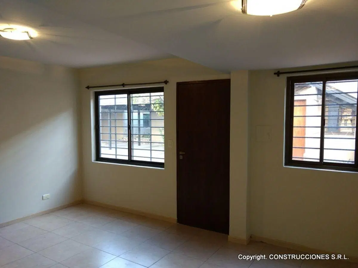 Departamento en alquiler c/ cochera en Villa Nueva 1