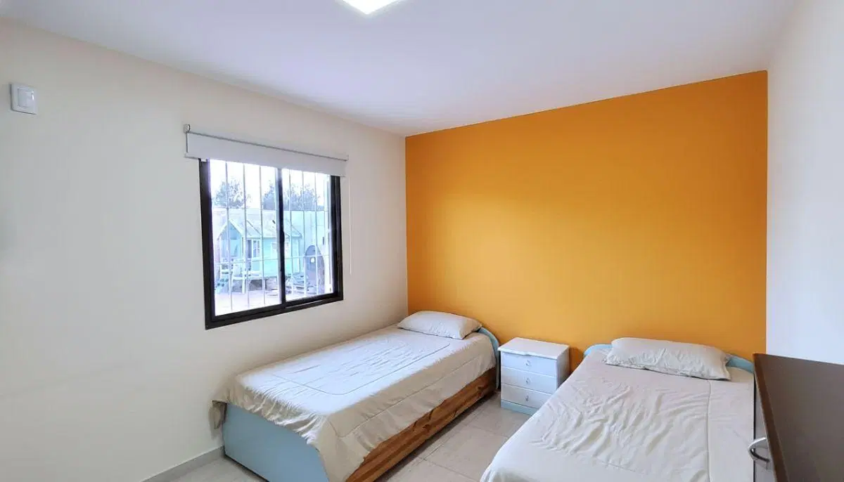 Casa en venta c/ cochera en Rodeo del Medio 2