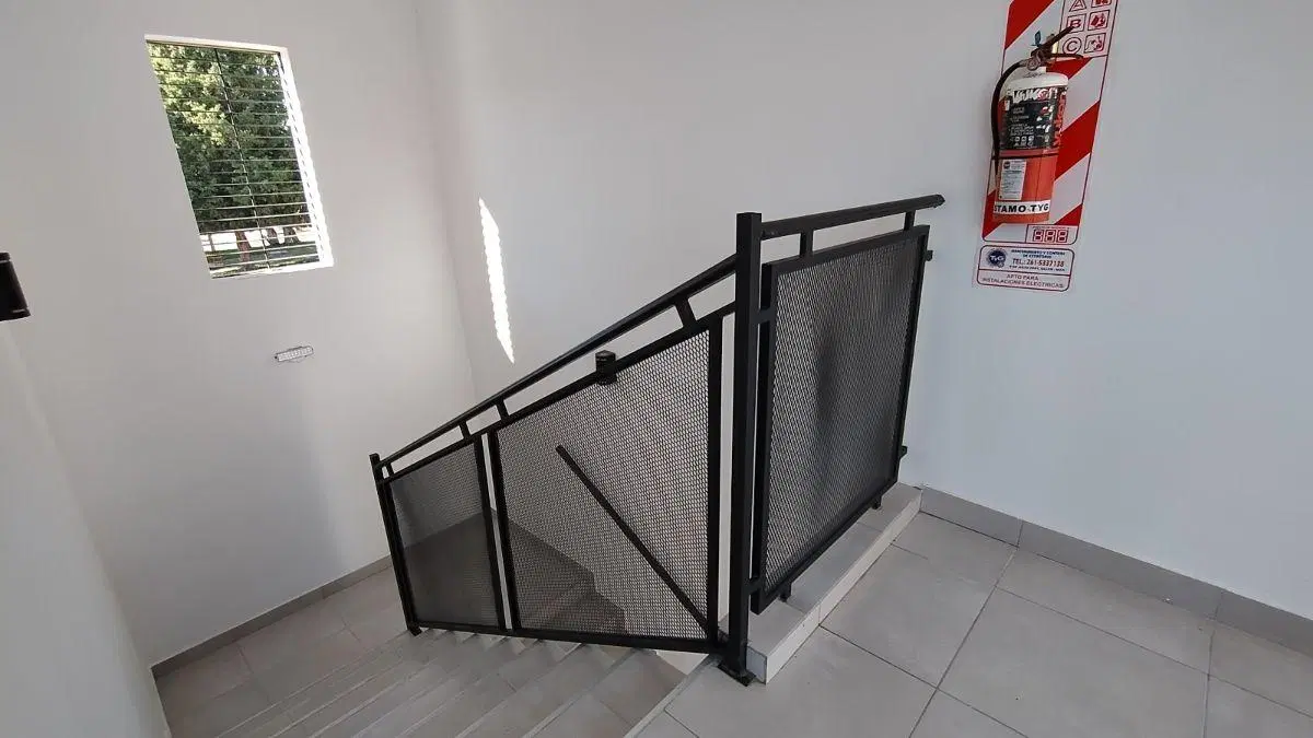 Departamento en alquiler c/ cochera en Villa Nueva 5