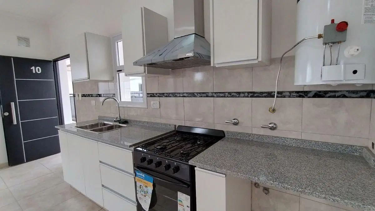 Departamento en alquiler c/ cochera en Villa Nueva 2