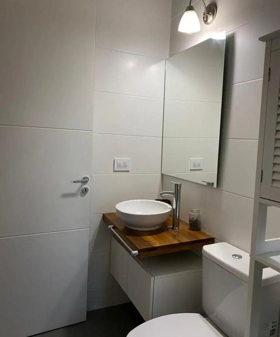 Casa en venta c/ cochera en Chacras de Coria 5