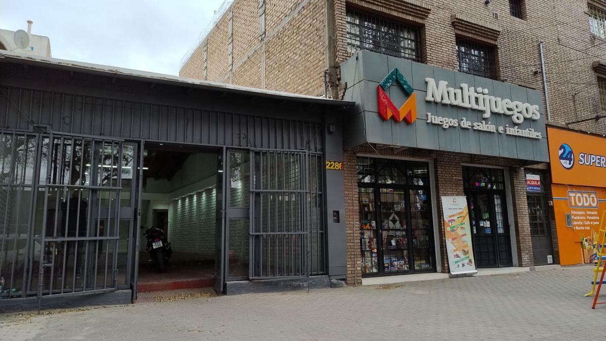 Foto de Local Comercial de 165 m² sobre Av. San Martín (Alameda), imagen 4