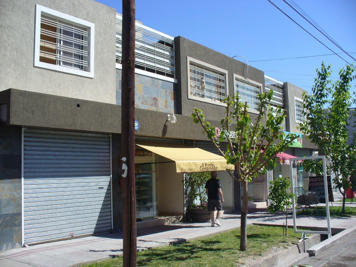 ALQUILO LOCAL COMERCIAL ADYACENTE AL NOVAMARKET
