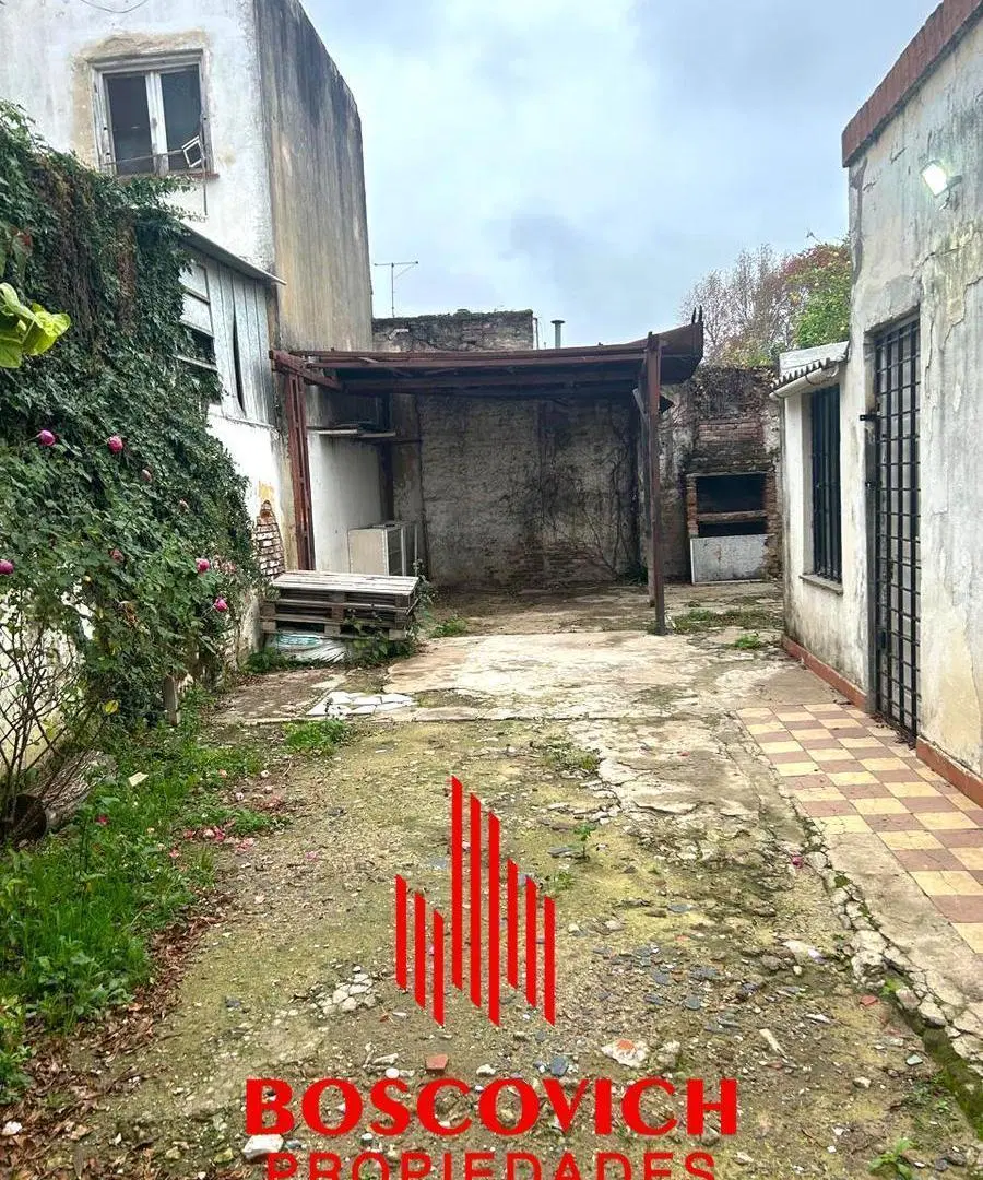 Casa en Alberdi 1