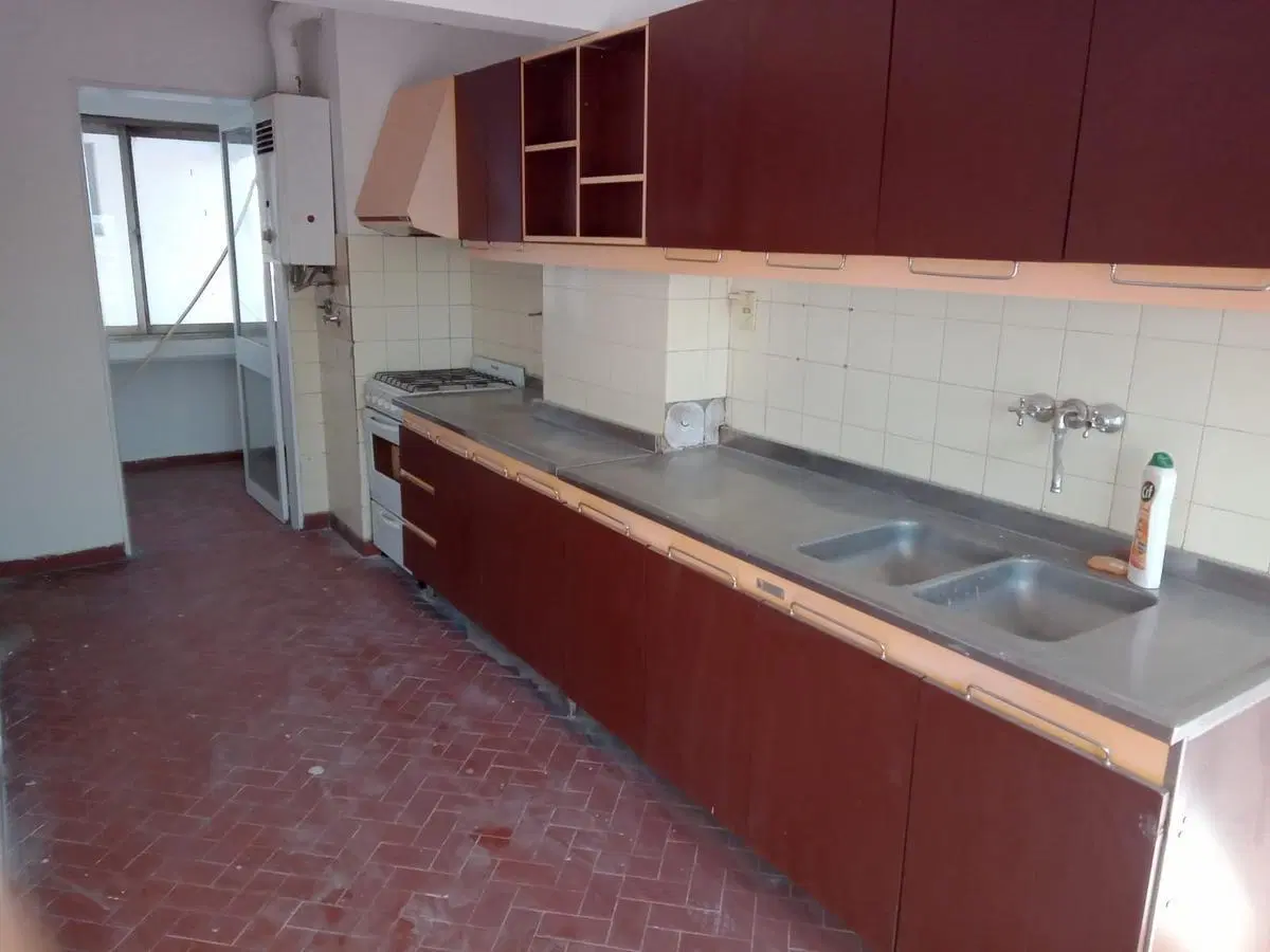 Departamento - 2 Dormitorios Av Alberdi 300 2