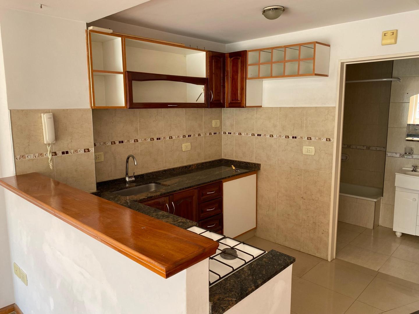 Foto de Monoambiente Balcón Vista abierta Flores, imagen 3