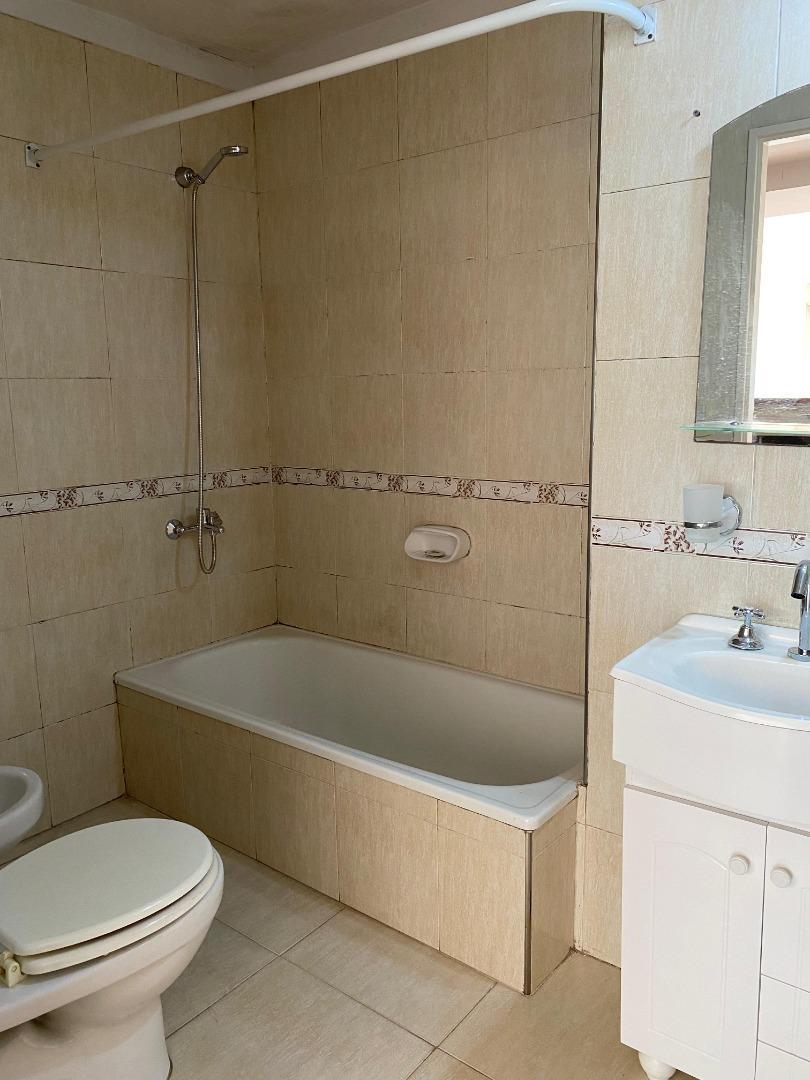 Foto de Monoambiente Balcón Vista abierta Flores, imagen 1