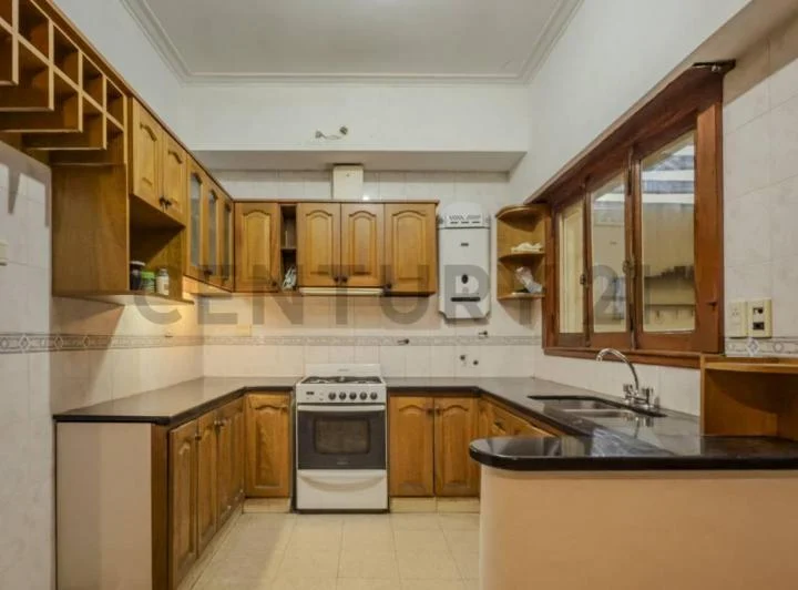 Casa en alquiler en La Plata 5