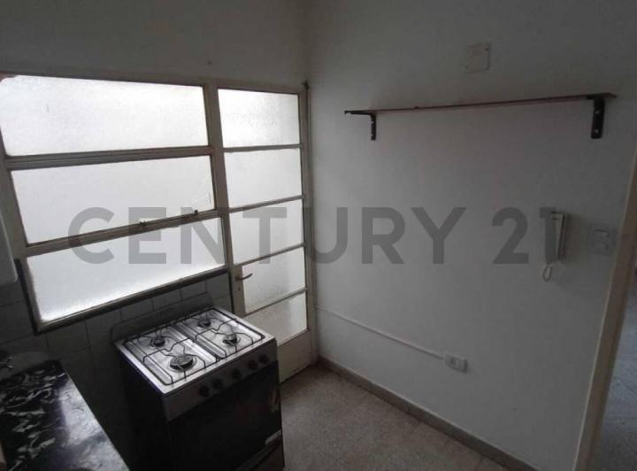 Departamento 1 dormitorio en alquiler en La plata 3