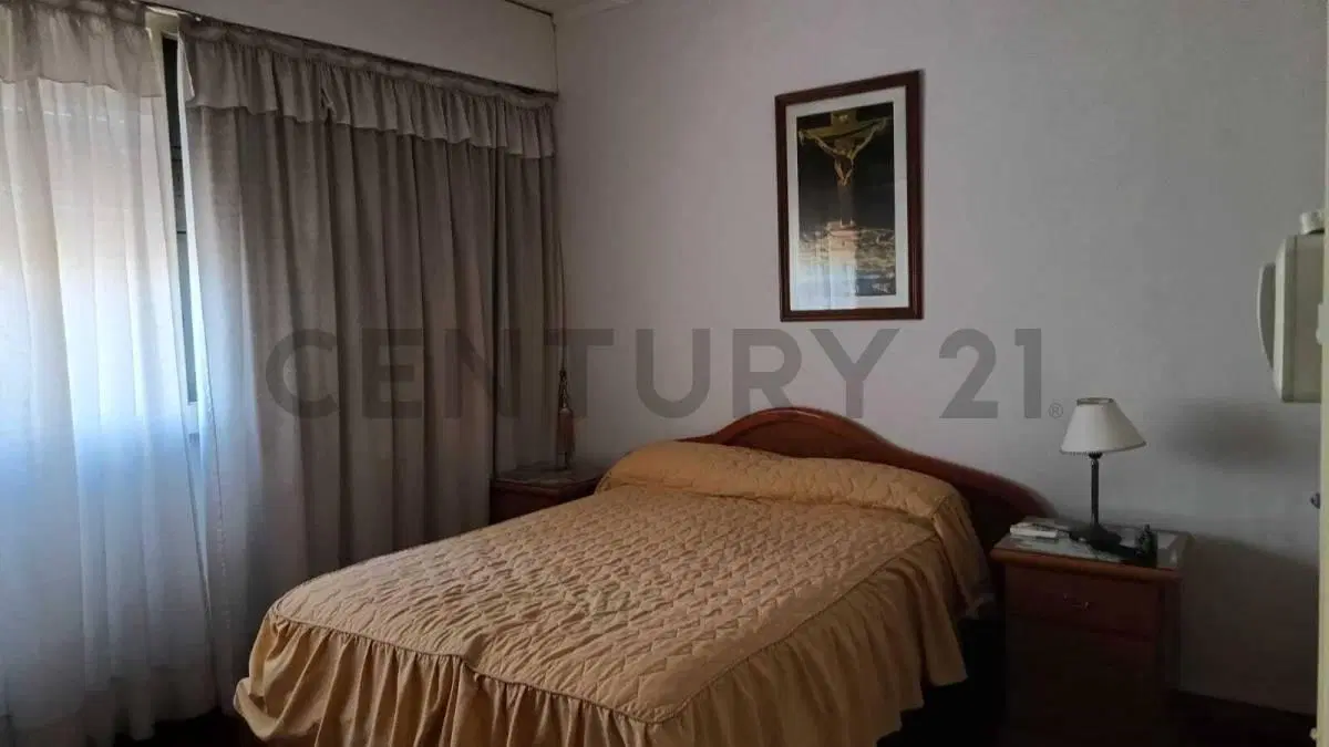 Departamento de 2 dormitorios, 4 ambientes, en La Plata, provincia de Buenos Aires. 3