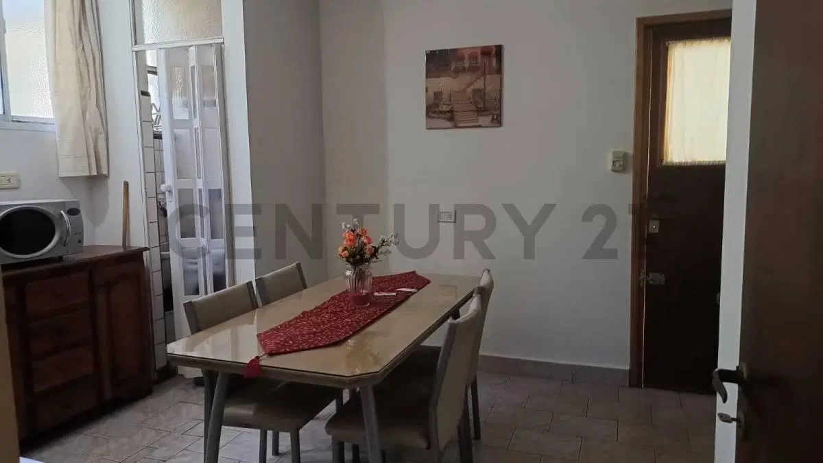 Departamento de 2 dormitorios, 4 ambientes, en La Plata, provincia de Buenos Aires. 4