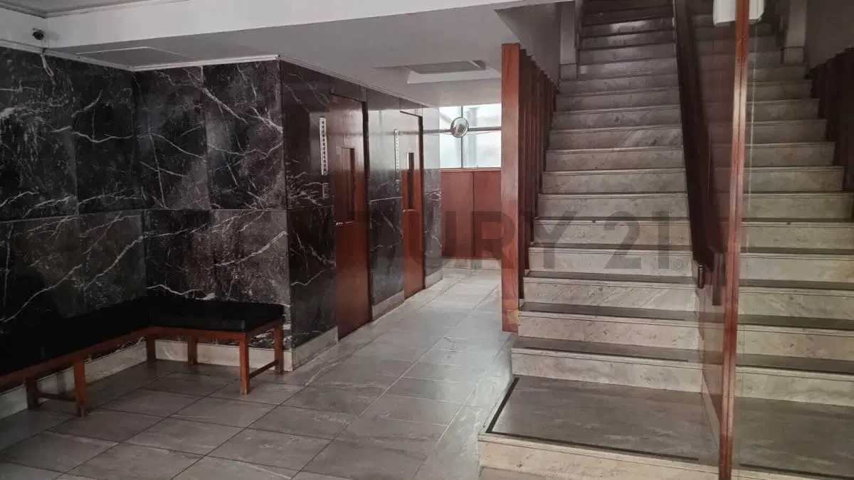 Departamento de 2 dormitorios, 4 ambientes, en La Plata, provincia de Buenos Aires. 2
