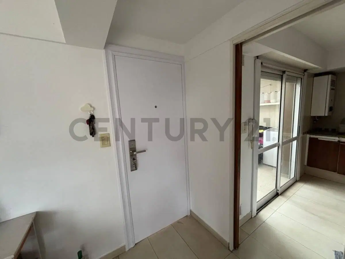 Departamento de 1 dormitorio en alquiler en la plata 3
