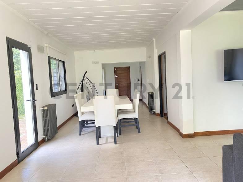 Foto de Casa 3 dormitorios a la venta en City bell, imagen 4