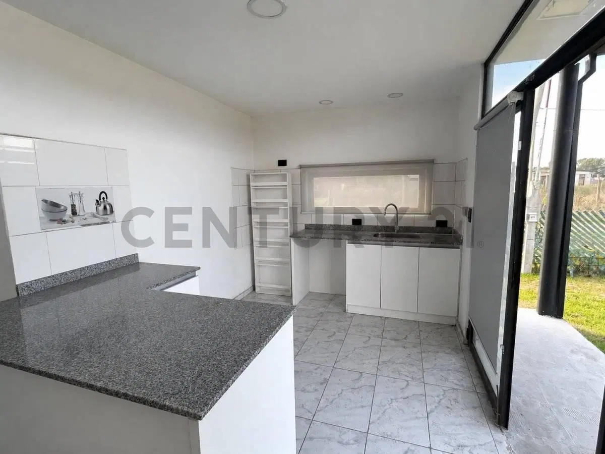 Venta de Casa quinta en Coronel Brandsen 3